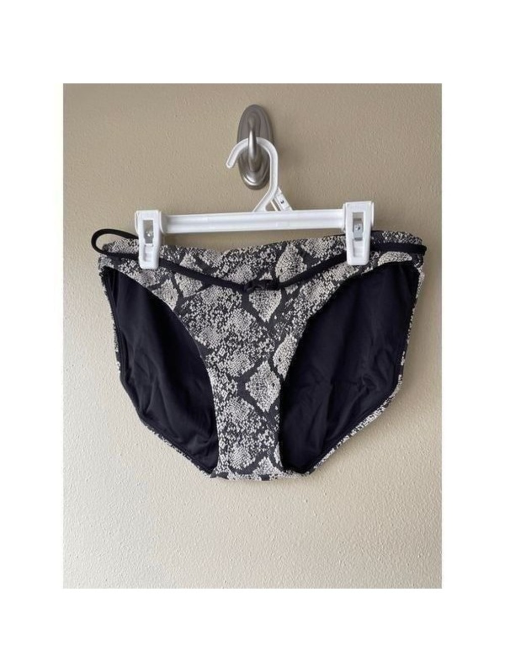 Andie the Riviera Bikini Bottom in Snake Print Size Small